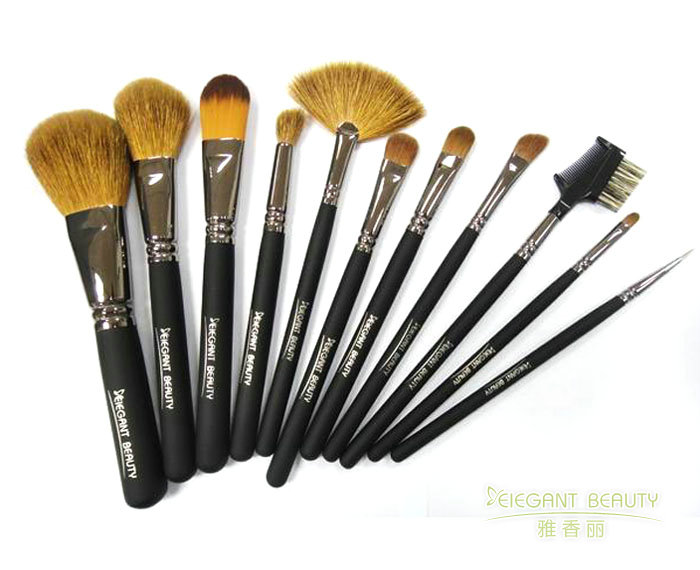 成套91免费版网址中的刷毛硬度對化妝效果有何影響？